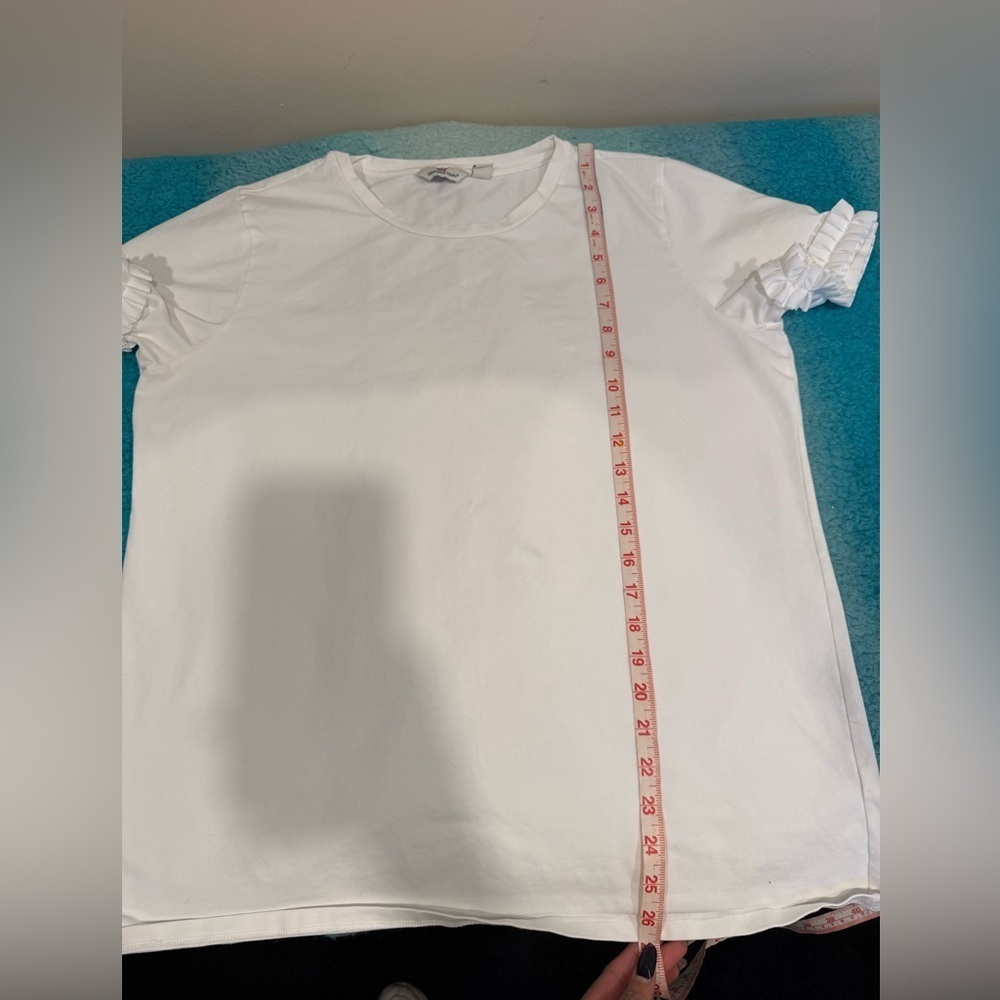 🔥Vineyard Vines White Ruffle Sleeve T-Shirt🔥 - Picture 3 of 6